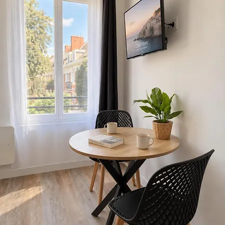 Le 2 Minutes. Cosy Tram 2 Min Centre-ville Appartement Valenciennes